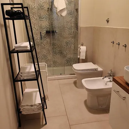 Saggiohome House Апартаменты Неаполь