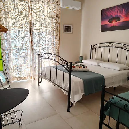 アパート Saggiohome House ナポリ